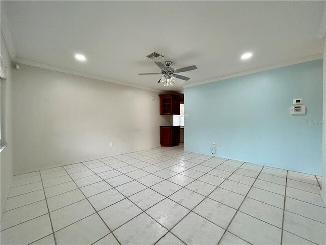 Building Photo - 6100 4th Ave S