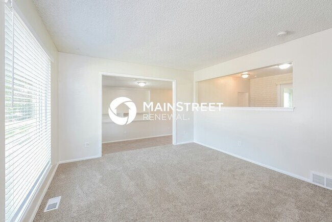 Foto del edificio - 5 Bedroom Pet-Friendly Home in Broomfield, CO with Main Street Renewal