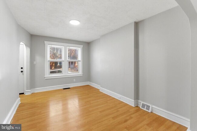 Foto del edificio - 71 Amboy Ave