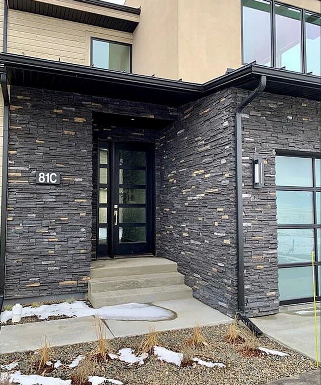 Building Photo - Gorgeous Villa for Rent in Black Bull!