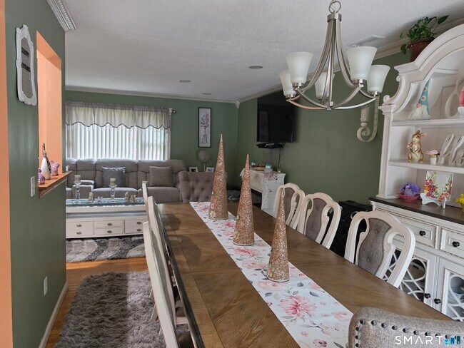 Foto del edificio - 420 Maple Hill Rd