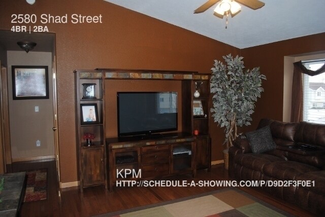 Foto del edificio - 2580 Shad St