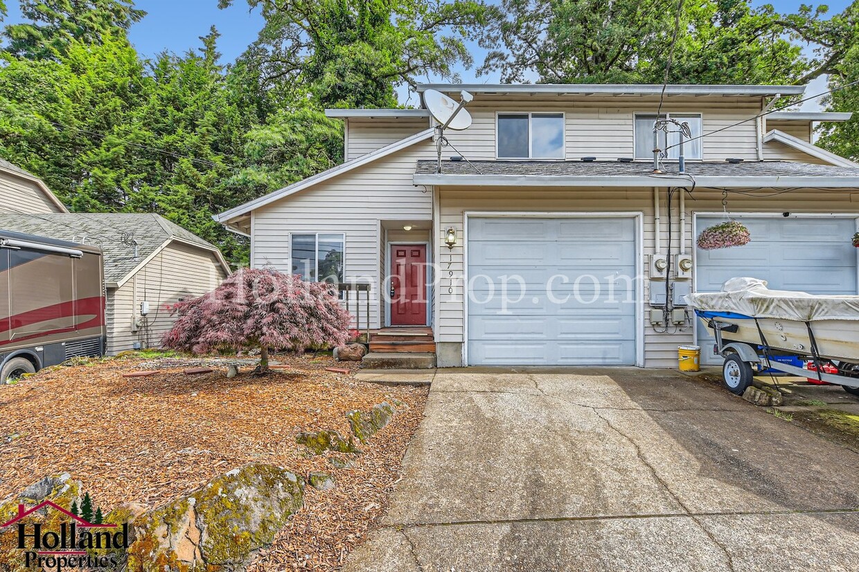 Primary Photo - 17910 Oatfield Rd