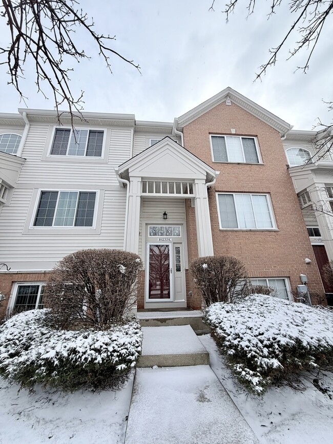 Building Photo - 10233 Concord Ln