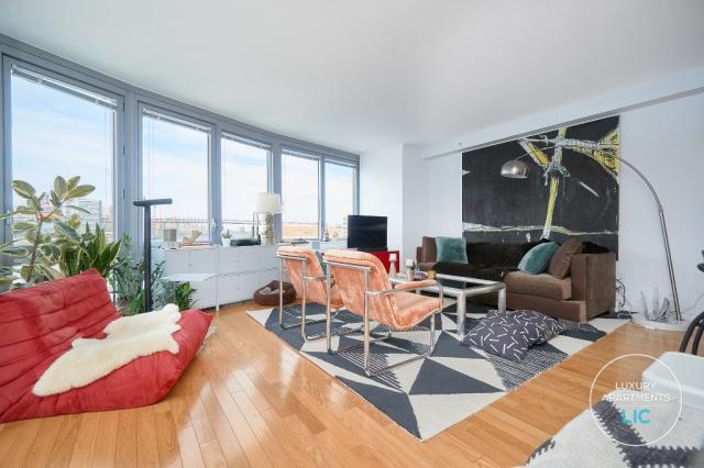 Foto del edificio - 2 bedroom in LONG ISLAND CITY NY 11109