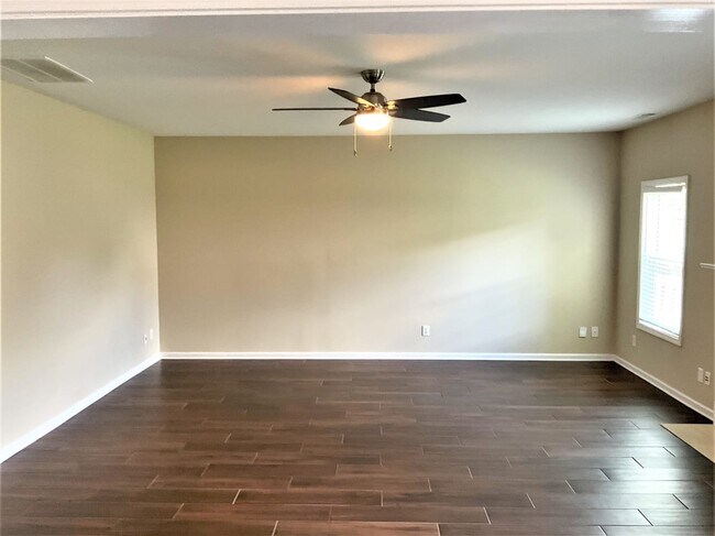 Foto del edificio - 147 Lanier Xing