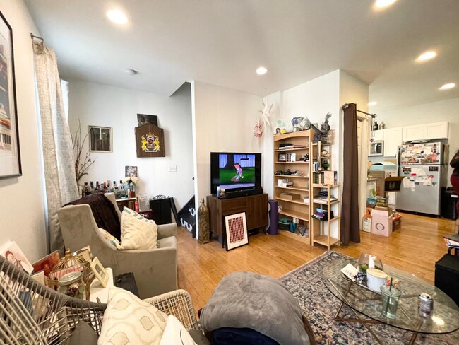Foto del edificio - 1328 N 6th St