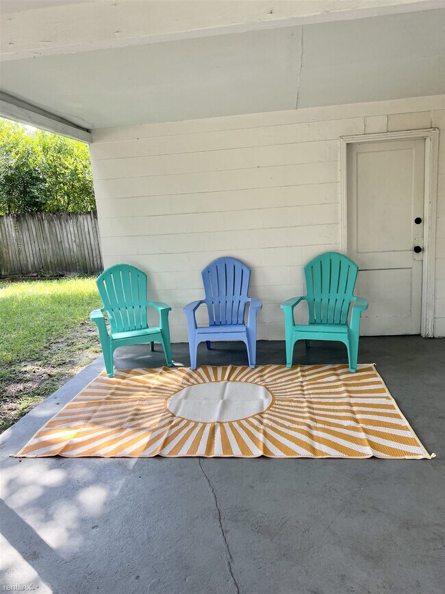 Building Photo - 3 br, 2 bath House - 1809 East Shadowlawn ...