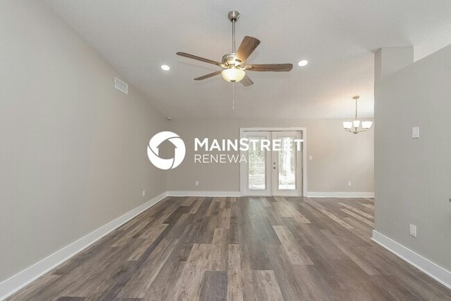 Building Photo - 3 Bedroom Pet-Friendly Home in TAMPA, FL w...