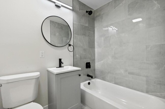Photo - 4516 Drayton Ct House