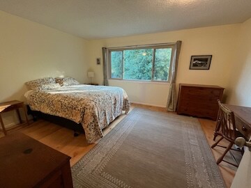 Foto del edificio - 1421 Elm Dr