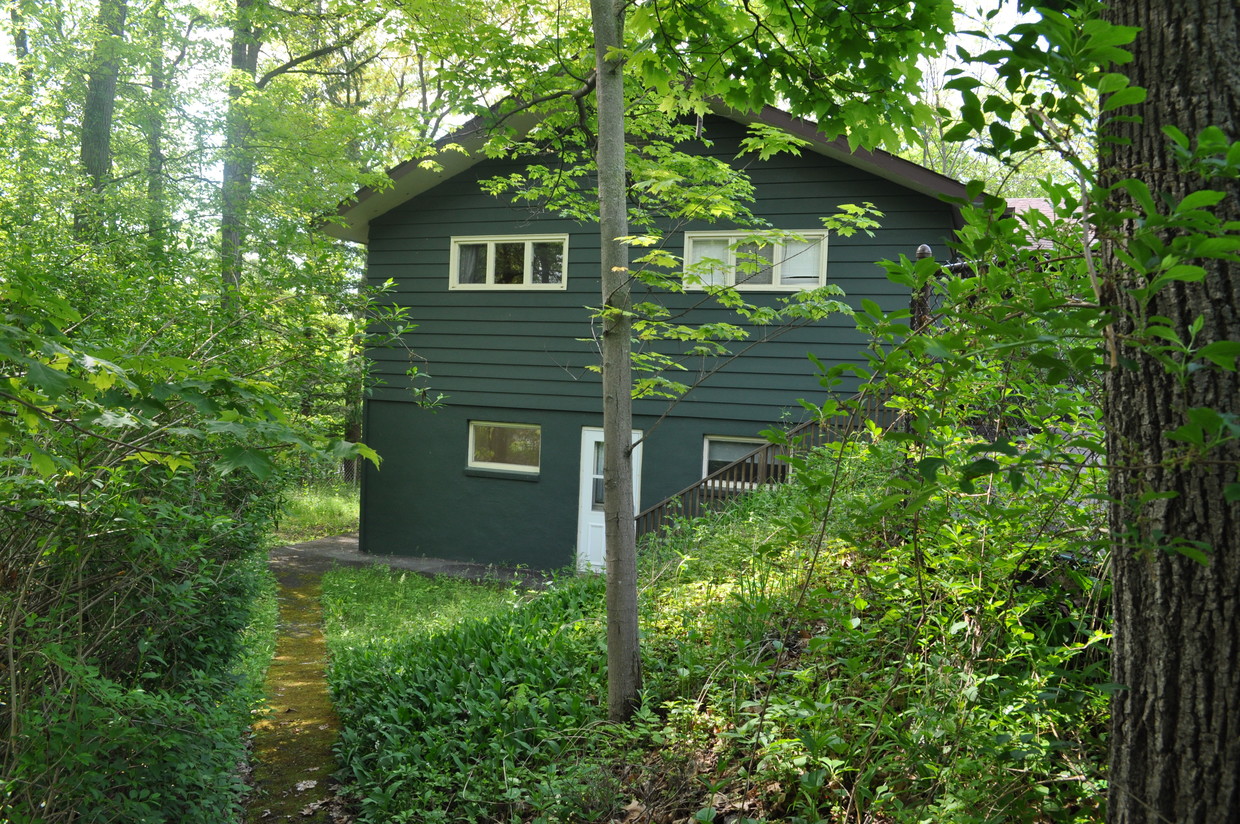 Apartment location - 702 Cayuga Heights Rd