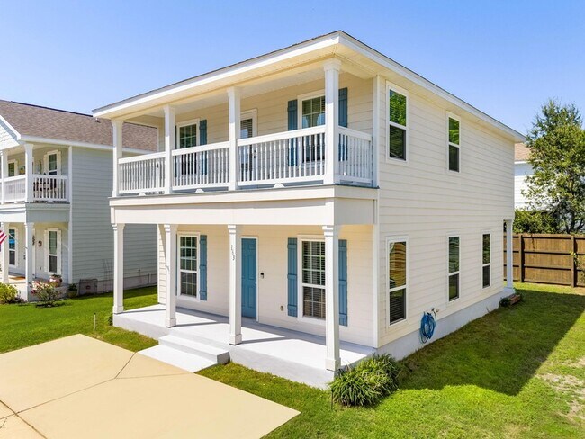 Foto del edificio - 163 Mosaic Oaks Cir
