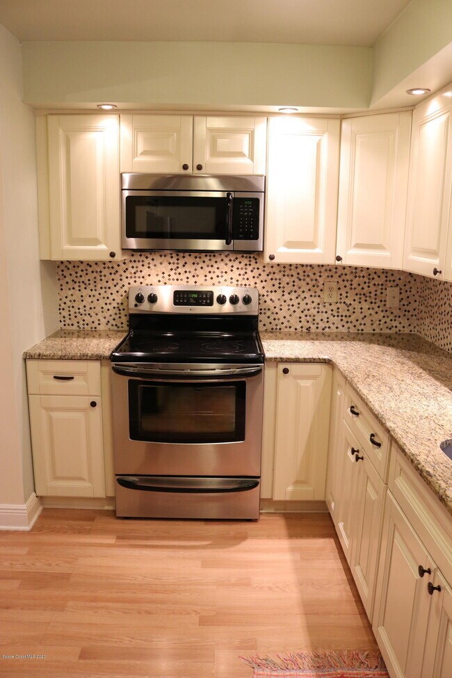 Foto del edificio - 3135 Shady Dell Ln