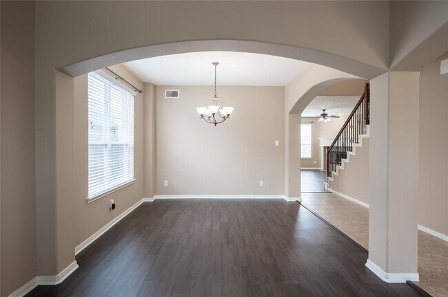 Building Photo - 16906 Langham Heights Ln