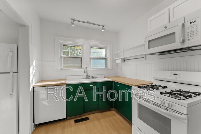 Foto del edificio - 1017 Fairfield Ave