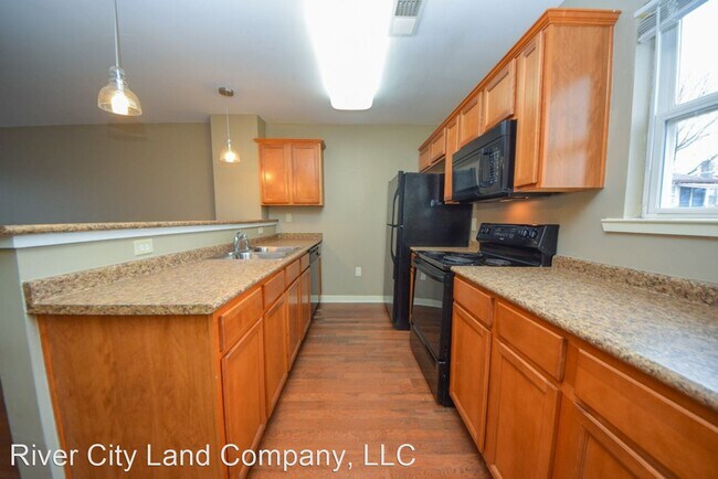 Building Photo - 2 br, 1.5 bath House - 1663 Parktown Pl