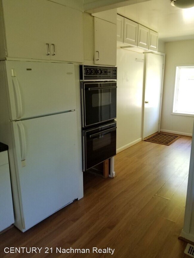 Foto del edificio - 3 br, 1 bath House - 6289 Centerville Road