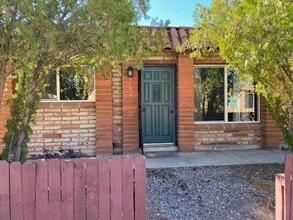 Building Photo - 3050 N Cherry Ave