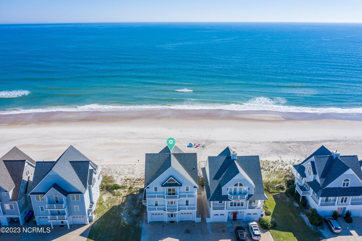 4338 Island Dr, North Topsail Beach, NC 28460 House Rental in North