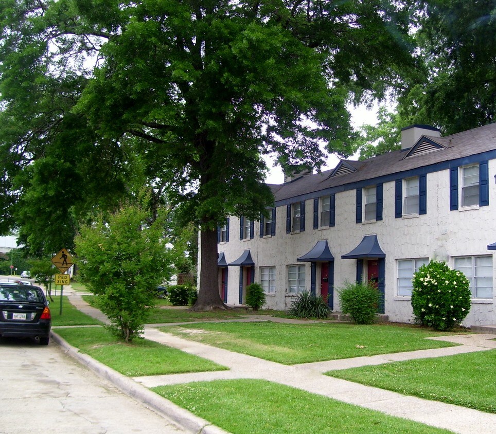 Lakeville Townhomes Apartments Shreveport, LA