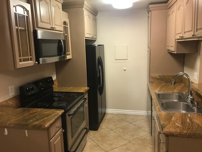 Foto del edificio - Santa Ana - 1 Bedroom 1 Bath Downstairs Co...