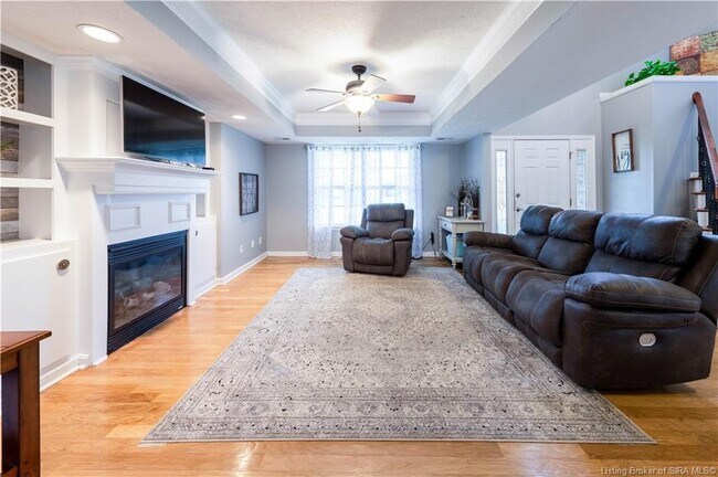 Building Photo - 4140 Lakeside Dr.