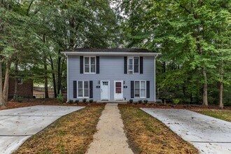 Building Photo - 104-106 N Franklin St