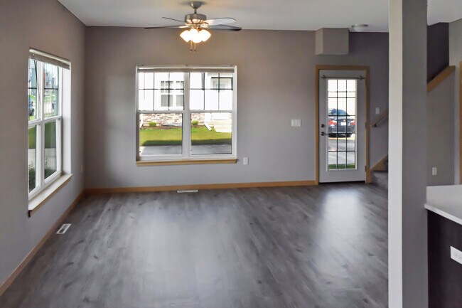 Foto del edificio - 6062 Driscoll Dr