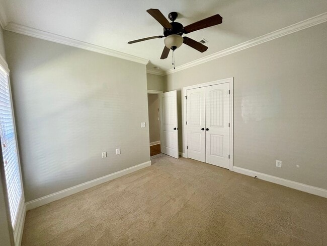 Building Photo - 3 BR/ 2 BA in Stillhouse Creek for rent!