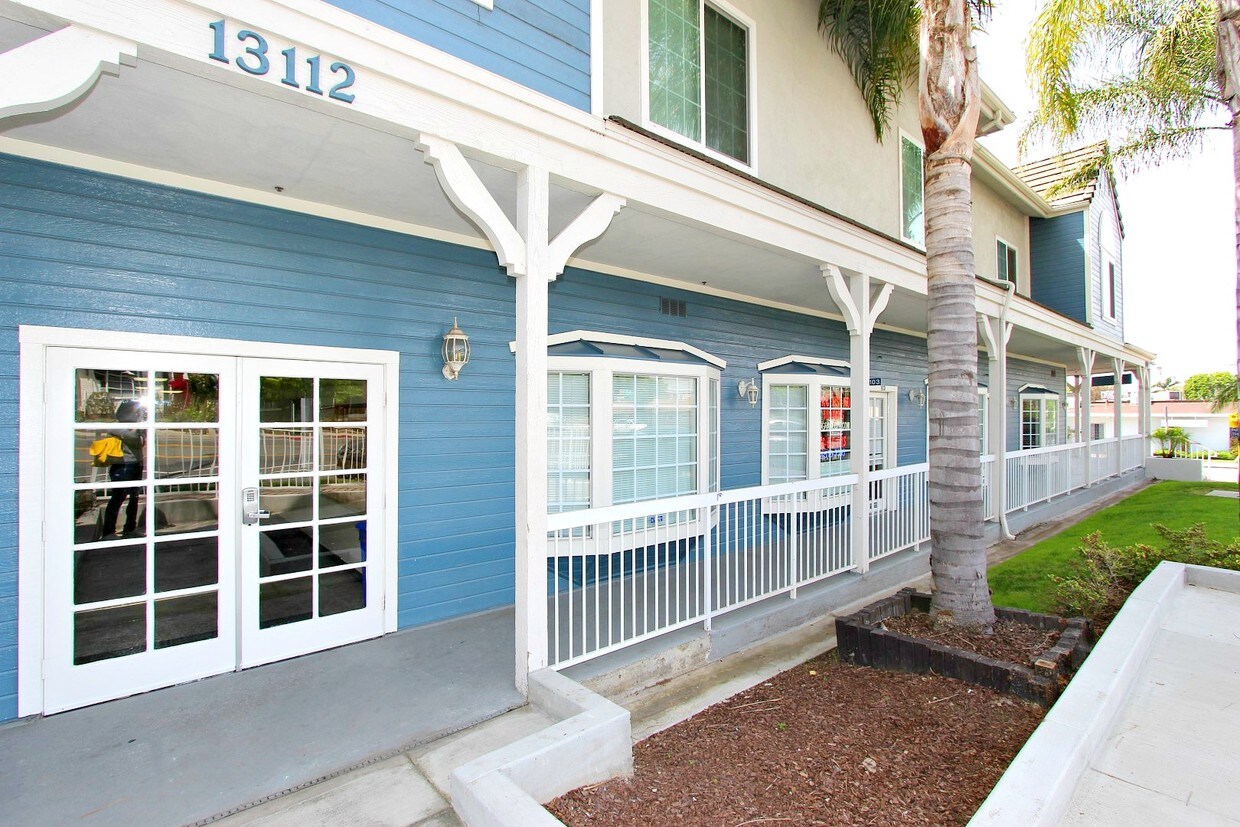 Foto principal - 13112 Hadley St