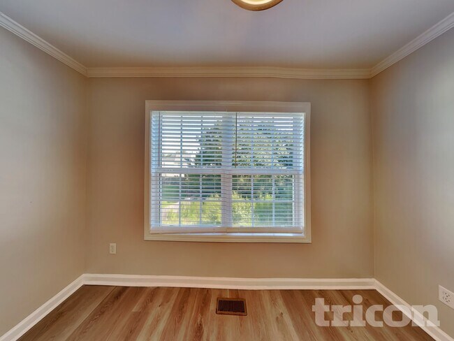 Building Photo - 173 Millwheel Dr