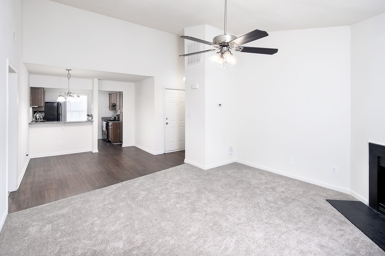COMEDOR - Cloisters of Mount Holly Apartment Homes