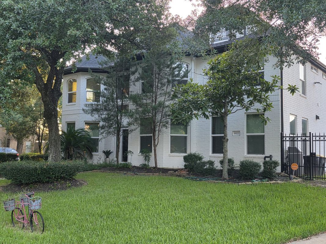 Foto del edificio - 9522 Champions Cove Dr