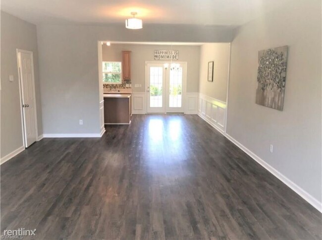 Building Photo - 3 br, 3 bath Townhome - 21 Arbor Hill Pl