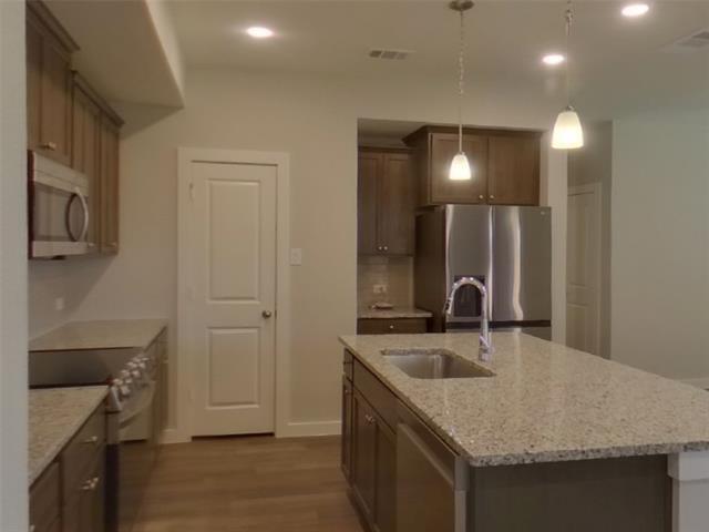 Foto del edificio - 8005 Calhoun Vly Dr