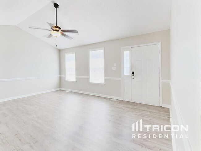 Foto del edificio - 7917 Wilson Pond Ln