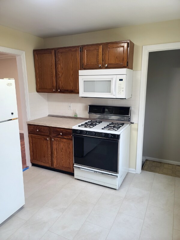 Foto del edificio - 4163 Burns Ave