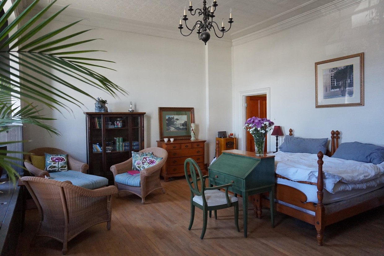 12 foot ceilings - 64 Church St