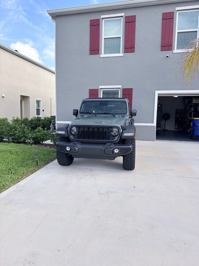 Foto del edificio - 2729 Golden Trout Ln