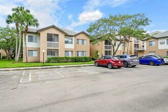 Building Photo - 9833 Westview Dr