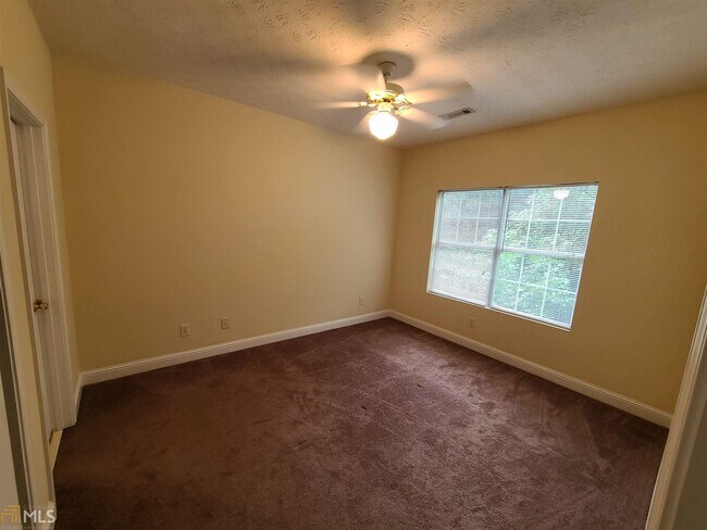 Foto del edificio - 98 Bay Branch Blvd