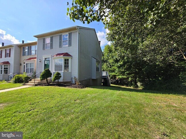 Building Photo - 3151 Thornapple Ct