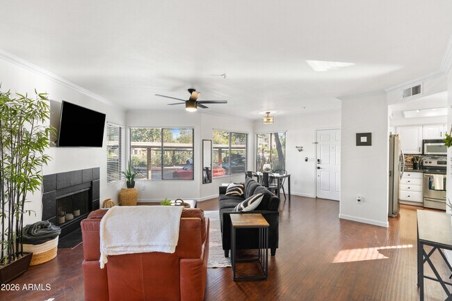 Foto del edificio - 7575 E Indian Bend Rd