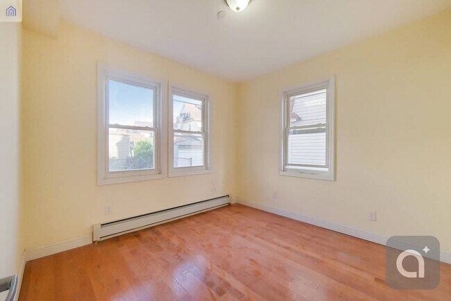 Foto del edificio - 146-12 Lakewood Ave