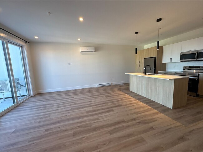 Photo du bâtiment - 1035 Melanson Rd