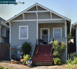 Building Photo - 821 Virginia St