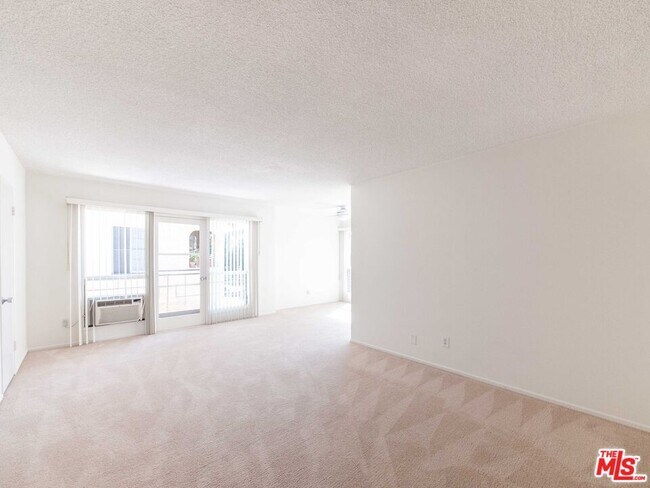 Foto del edificio - 122 Croft Ave