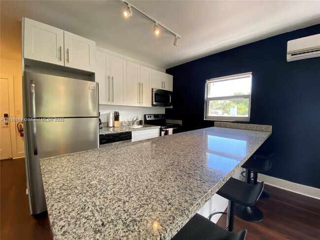 Foto del edificio - 274 NW 32nd St