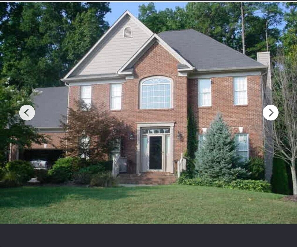 Primary Photo - 3011 Peninsula Dr